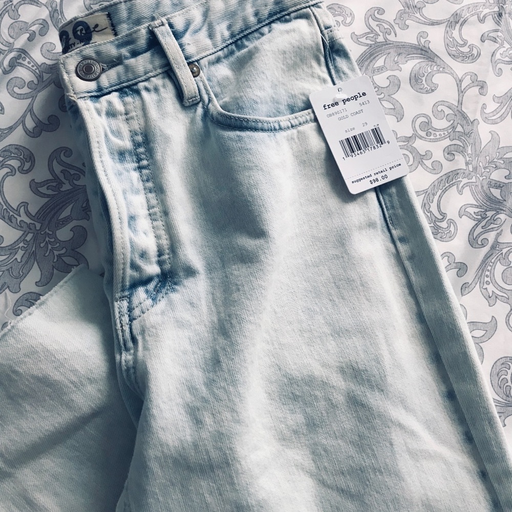 💎✨NWT✨💎FREE PEOPLE Boyfriend Bellbottom Jeans